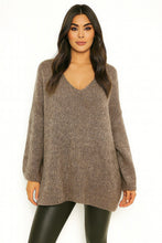 Laden Sie das Bild in den Galerie-Viewer, Oversize Strickpulllover Pulli V-Ausschnitt
